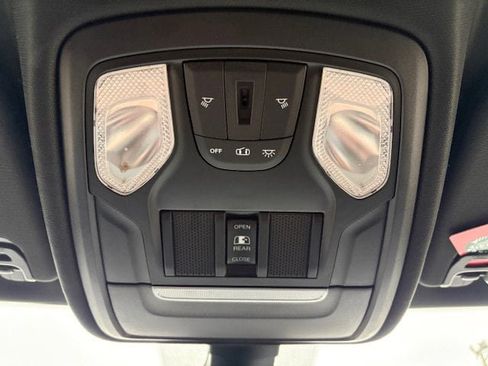 Used 2020 RAM 1500 Big Horn image 25