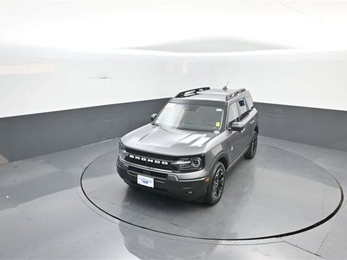 Certified 2025 Ford Bronco Sport Outer Banks w/ Outer Banks Tech Package+ image 21