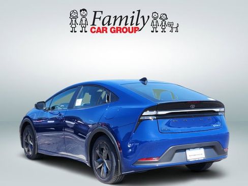 New 2026 Toyota Prius Plug-In Hybrid FWD image 3