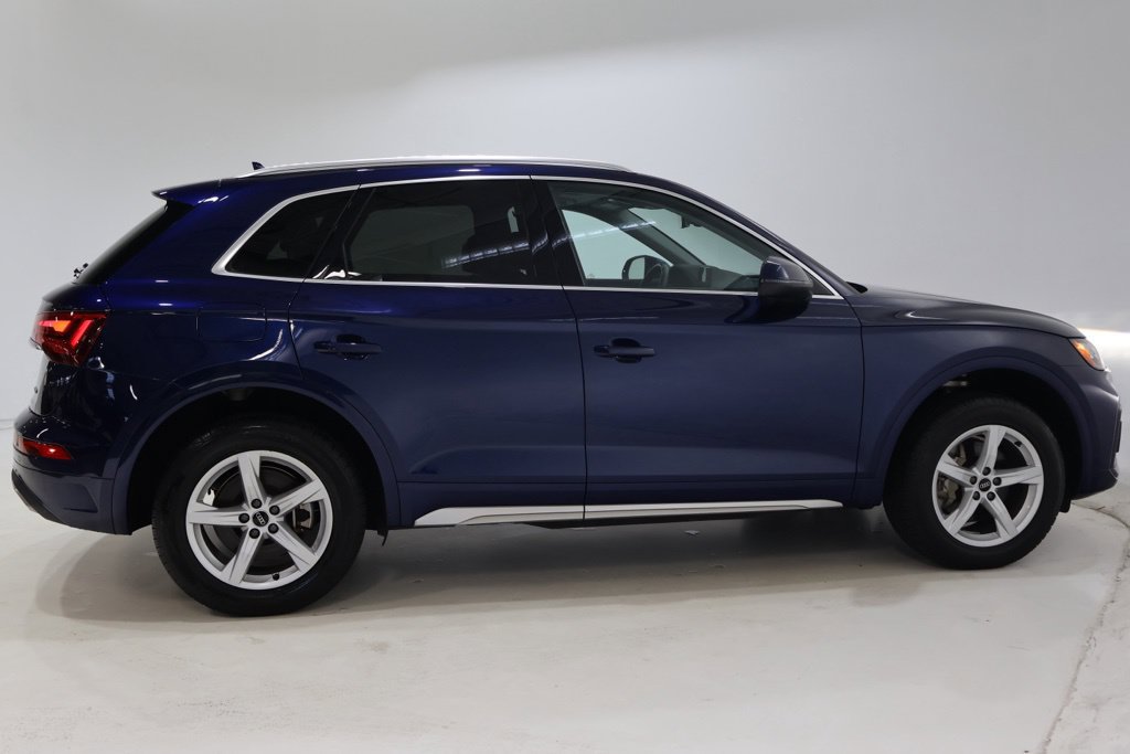 Used 2023 Audi Q5 2.0T Premium w/ Convenience Package AWD/4WD image 9