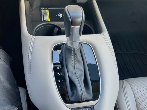 Used 2024 Honda HR-V EX-L image 16
