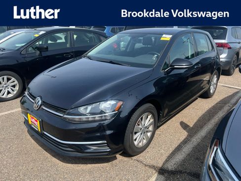 Used 2019 Volkswagen Golf S FWD image 1