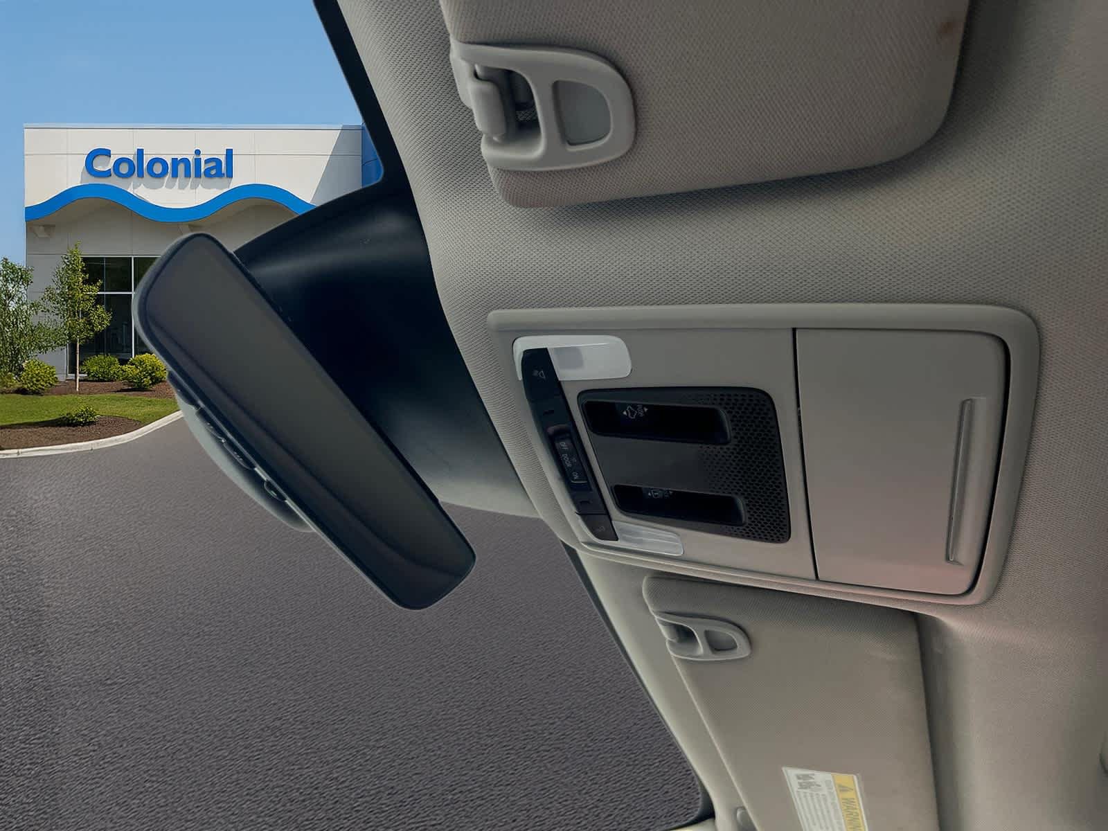 Used 2024 Honda Pilot Touring image 23