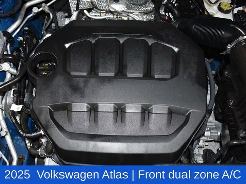 Used 2025 Volkswagen Atlas SEL AWD/4WD image 7