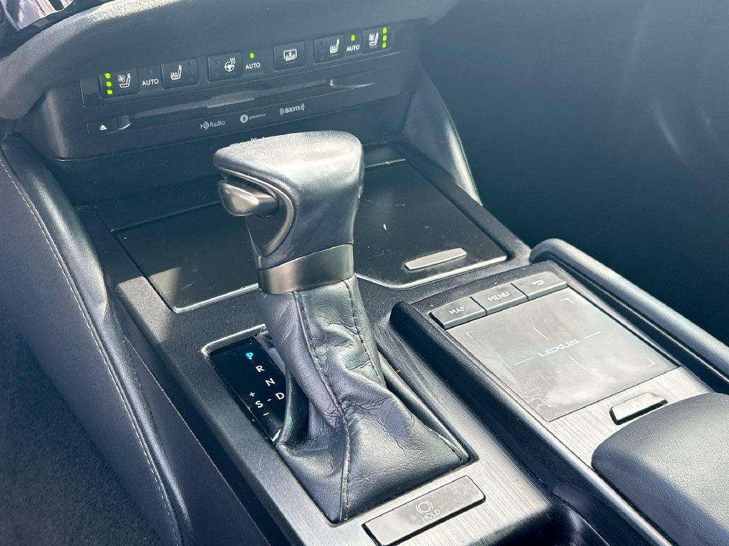 Used 2022 Lexus ES 350 Ultra Luxury w/ Accessory Package 2 FWD image 22