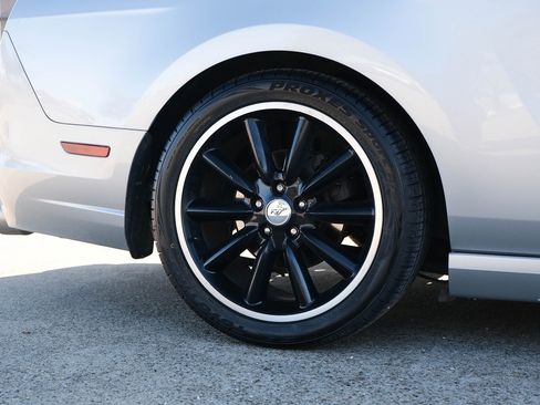 Used 2013 Ford Mustang GT w/ Brembo Brake Pkg image 7