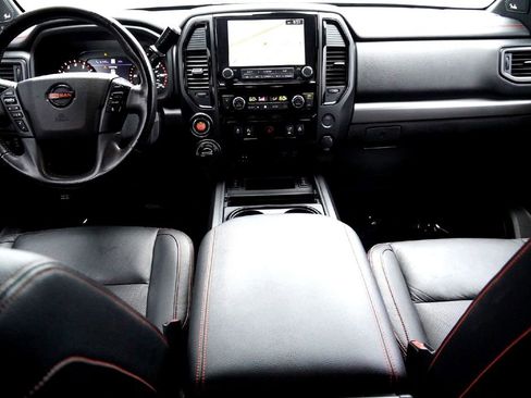Used 2020 Nissan Titan PRO-4X w/ Pro-4x Convenience Package image 34