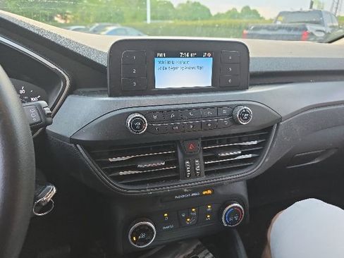 Used 2020 Ford Escape S FWD image 11