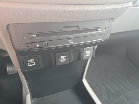 Used 2022 Honda Odyssey Elite image 49