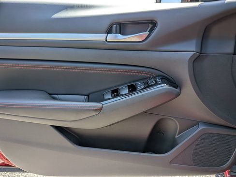 Certified 2023 Nissan Altima 2.5 SR FWD image 33