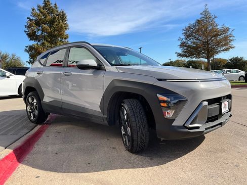 Used 2025 Hyundai Kona SEL image 5