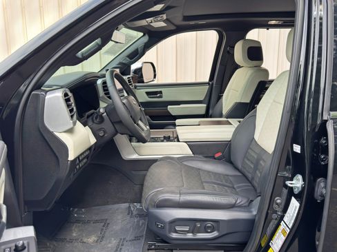 Used 2023 Toyota Sequoia Capstone AWD/4WD image 17