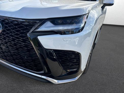 New 2026 Lexus LX 700h F Sport AWD/4WD image 9