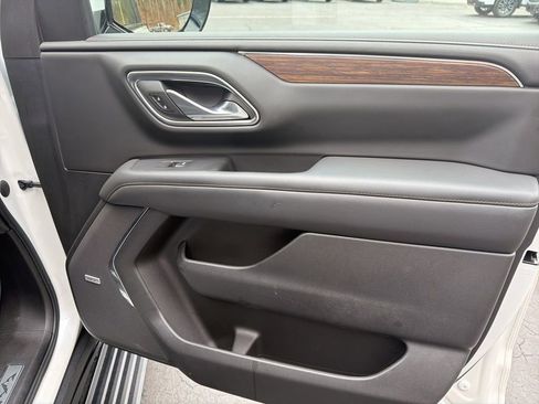 Used 2023 Chevrolet Tahoe High Country image 16