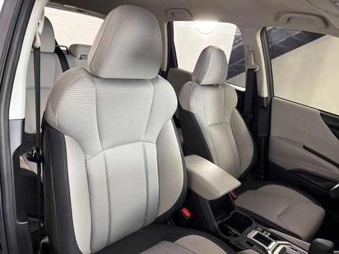 Used 2023 Subaru Forester AWD/4WD image 25