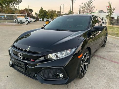 Used 2018 Honda Civic Si image 2