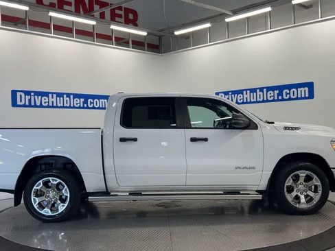 Used 2023 RAM 1500 Big Horn AWD/4WD image 3