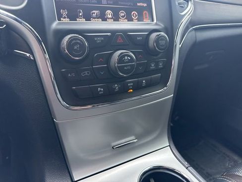 Used 2015 Jeep Grand Cherokee Overland w/ Advanced Technology Group image 29
