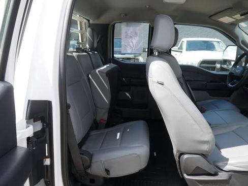 Used 2023 Ford F250 XL w/ F-250 >10K GVWR Package AWD/4WD image 24