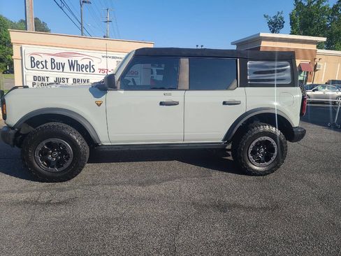 Used 2022 Ford Bronco Badlands AWD/4WD image 4