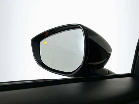 Used 2025 MAZDA CX-30 AWD 2.5 S w/ Select Sport Pkg image 16