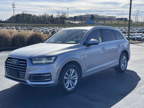 Used 2018 Audi Q7 3.0T Premium Plus w/ Premium Plus Package image 3