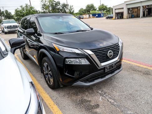 Used 2021 Nissan Rogue SV FWD image 6