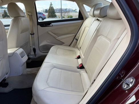 Used 2012 Volkswagen Passat 2.5 SE image 21