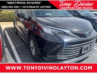 Used 2023 Toyota Sienna LE video 1