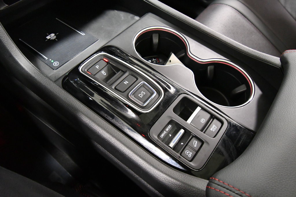 Certified 2025 Honda Pilot Black Edition image 27