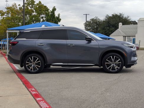 Used 2022 INFINITI QX60 Sensory w/ Cargo Package image 3