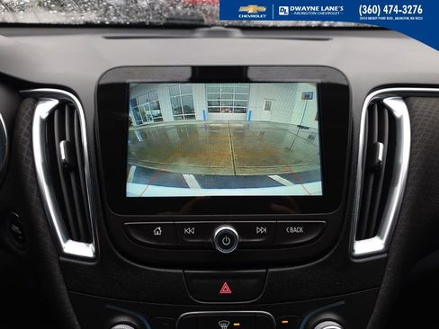 Used 2018 Chevrolet Malibu LT image 14