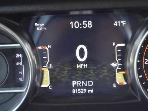 Used 2020 Jeep Gladiator Overland AWD/4WD image 23