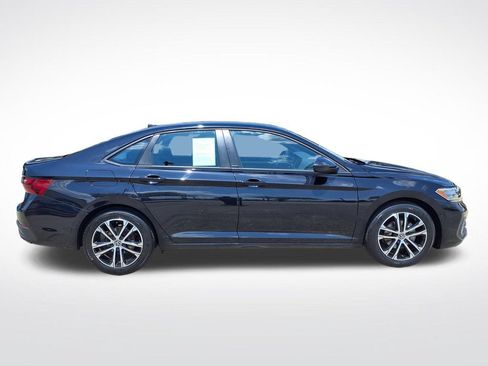 Used 2023 Volkswagen Jetta Sport FWD image 5