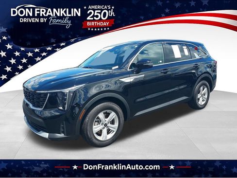 Used 2026 Kia Sorento LX FWD image 1