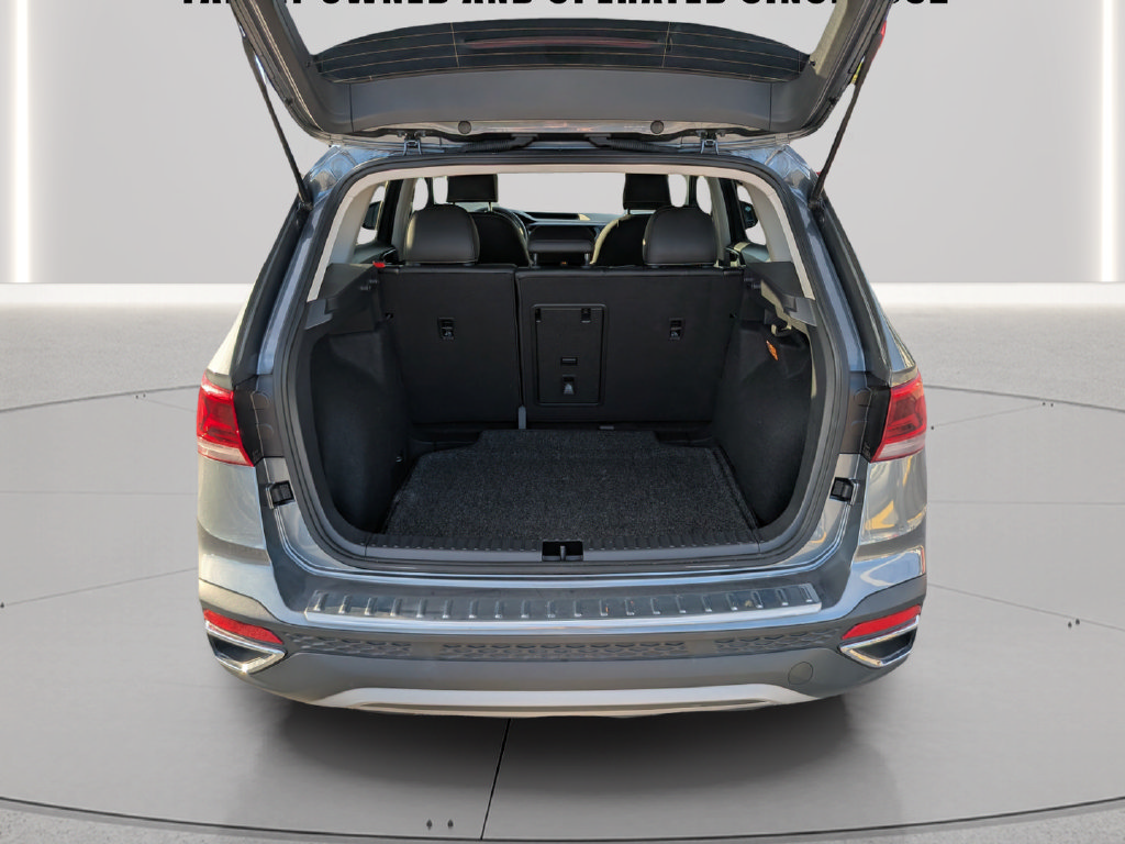 Certified 2023 Volkswagen Taos SE w/ Panoramic Sunroof Package FWD image 11