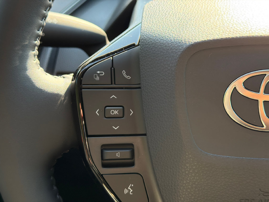 New 2027 Toyota Prius XLE FWD image 30