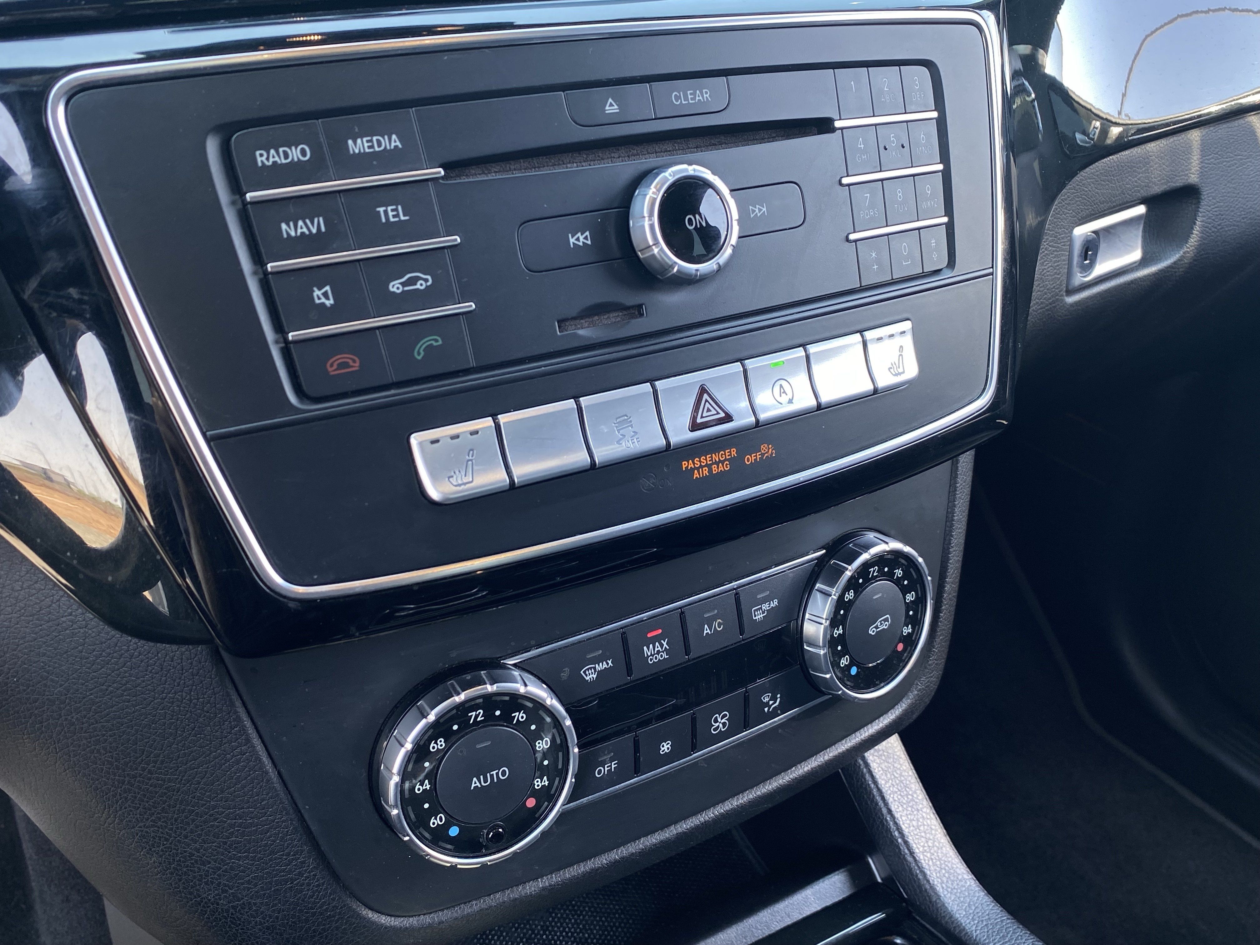 Used 2019 Mercedes-Benz GLE 400 4MATIC image 25