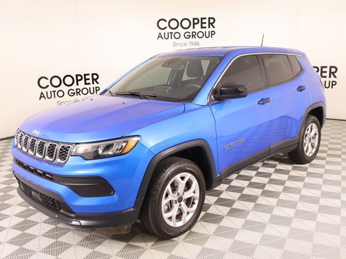 Used 2025 Jeep Compass Sport AWD/4WD image 9