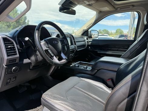 Used 2018 Ford Expedition Max Platinum AWD/4WD image 14