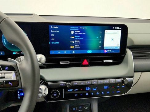 Used 2025 Hyundai Ioniq 5 Limited image 17