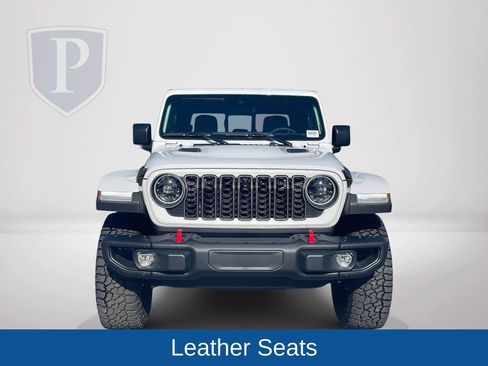 Certified 2025 Jeep Gladiator Rubicon image 4