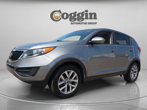 Used 2016 Kia Sportage LX FWD image 1
