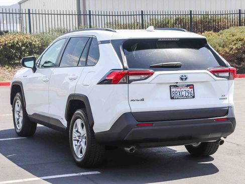 Certified 2020 Toyota RAV4 LE w/ All Weather Liner Package AWD/4WD image 5