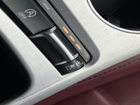 Used 2018 Kia Stinger GT2 image 29