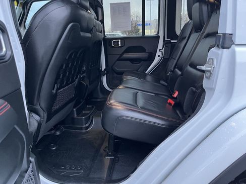 Used 2020 Jeep Wrangler Unlimited Rubicon w/ Advanced Safety Group image 19