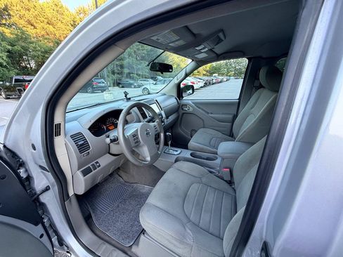 Used 2021 Nissan Frontier S RWD image 7