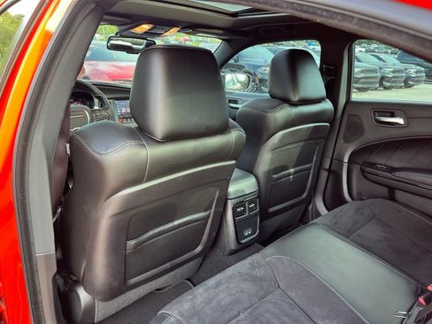 Used 2023 Dodge Charger R/T w/ Plus Group RWD image 9