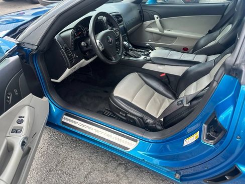 Used 2011 Chevrolet Corvette Grand Sport w/ Preferred Equipment Group RWD image 6
