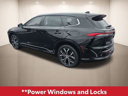 Used 2025 Toyota Crown Signia image 11